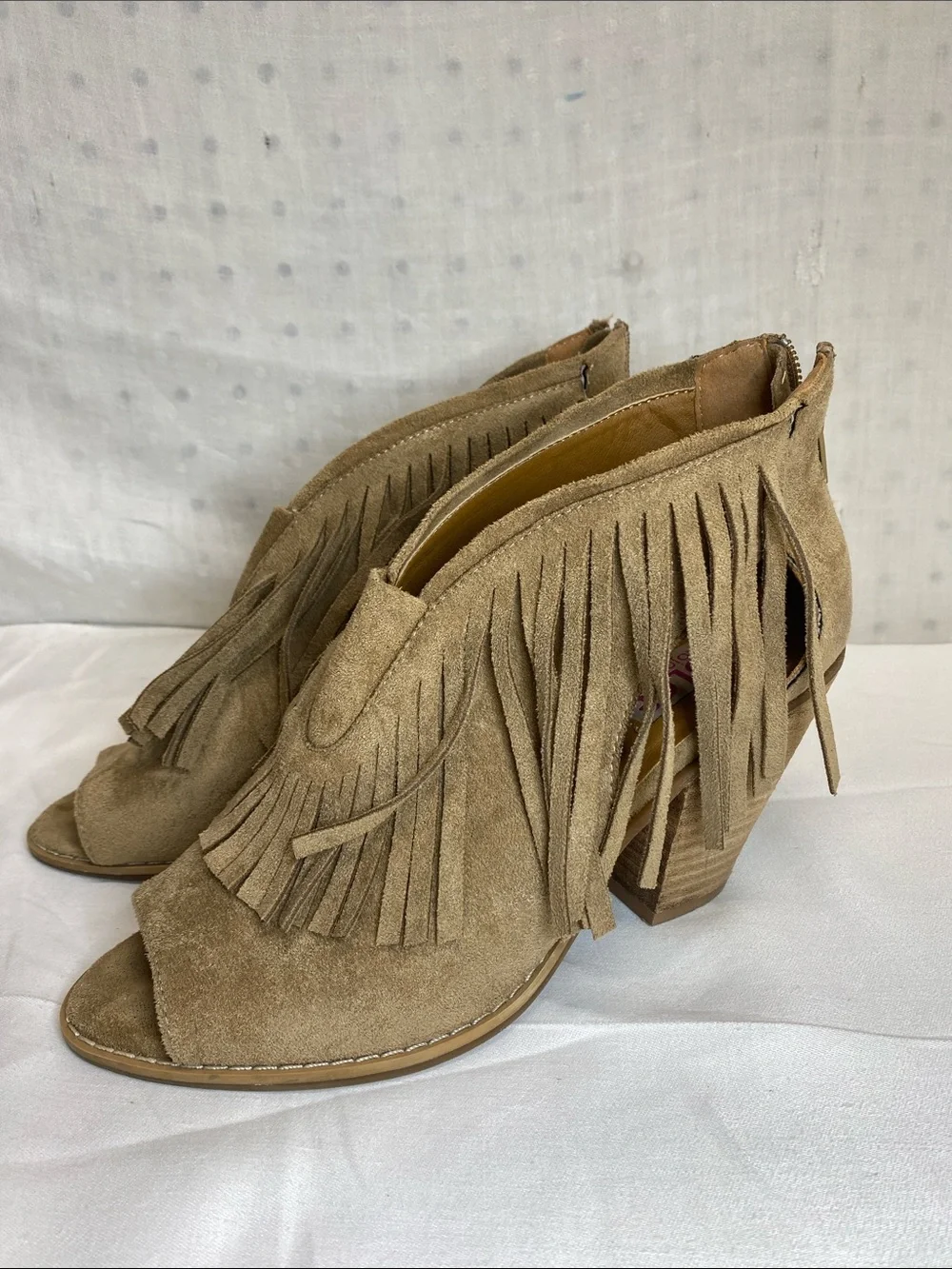 Dolce Mojo Moxy Tabby Fringe Camel Ankle 7.5